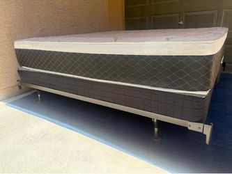 Delivery Available - California King Bed Set