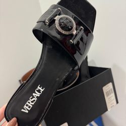 Sandalias Versace