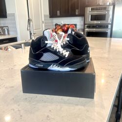 Jordan 5 Metallic 