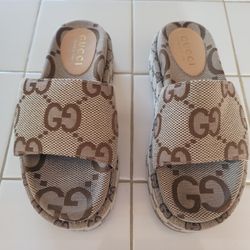 Women's Authentic Gucci Platform Sandals Size 8. $500 Pickup In Oakdale 
