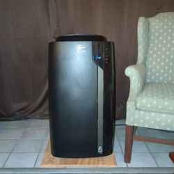 DeLonghi 14000 BTU 3 In 1 Portable Air Conditioner 