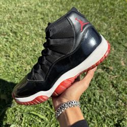Jordan 11 High “Playoff Bred” Size 7.5 Men 