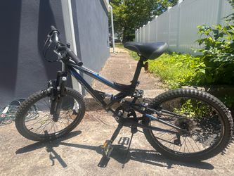 Next Shocker 20” Full Suspension Mountain Bike – Like New