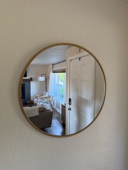 28” Round Wall Mirror with Gold Frame