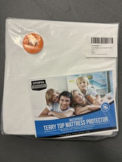 Utopia Twin Size Mattress Protector 