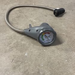 Car Air Conditioner Recharge Gauge and Hose