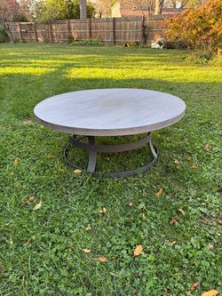 42" Round Outdoor Coffee Table - The Great Escape (Erie Etch Reclaimed Wood Style)