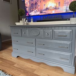 ✨🩶Gorgeous Solid Oak Dresser🩶✨