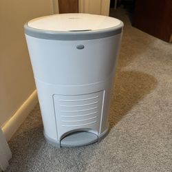 Dekor Diaper Pail