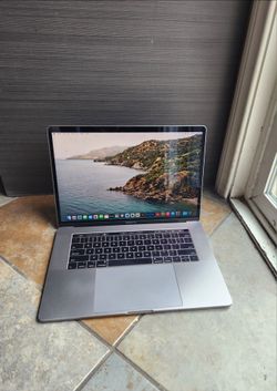 MacBook Pro 15" i7 16GB RAM 256gb SSD |100%🔋health Adobe, Final Cut, Logic, Office |Best Offer