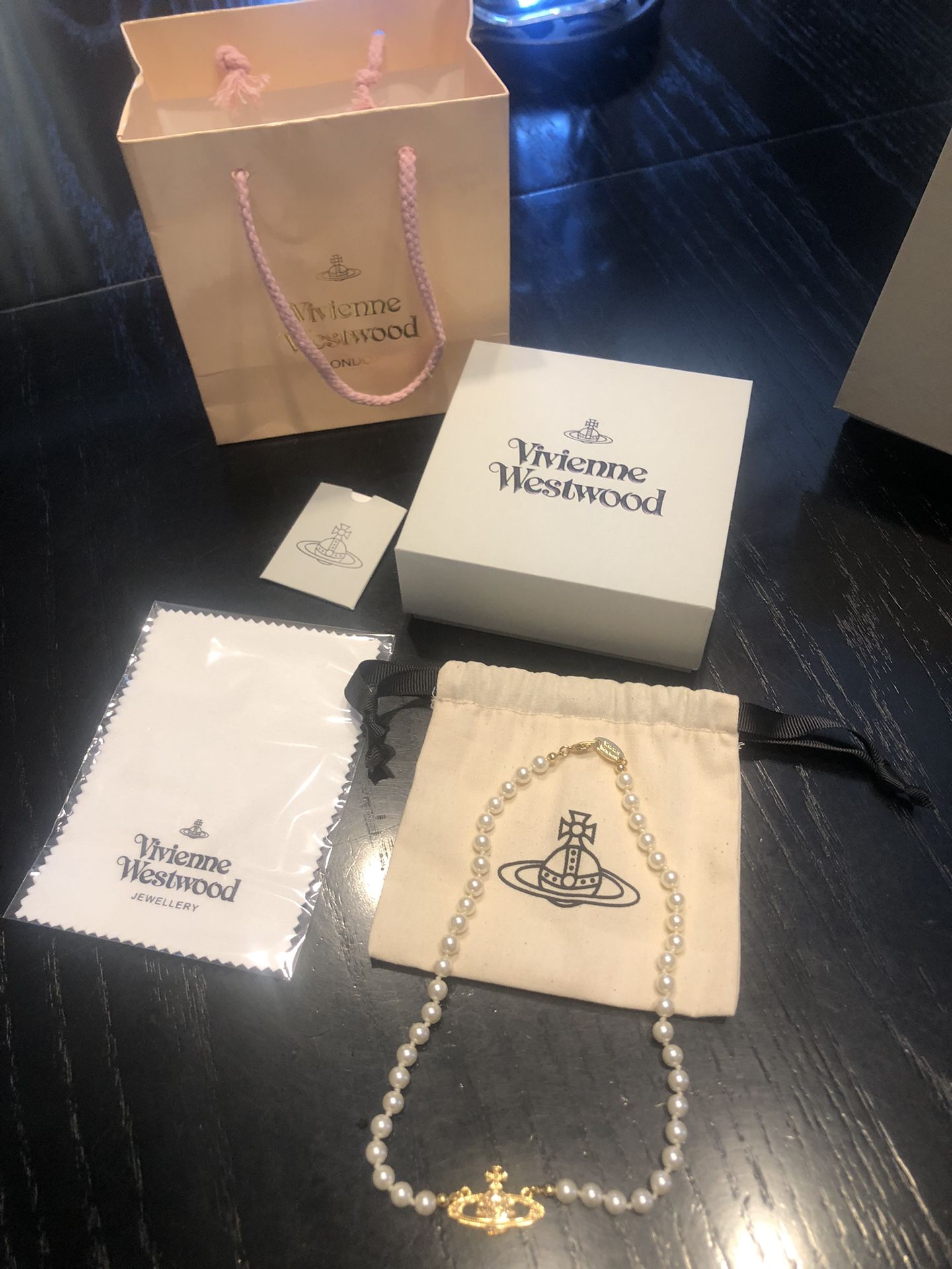 Vivienne Westwood Pearl Nexklace