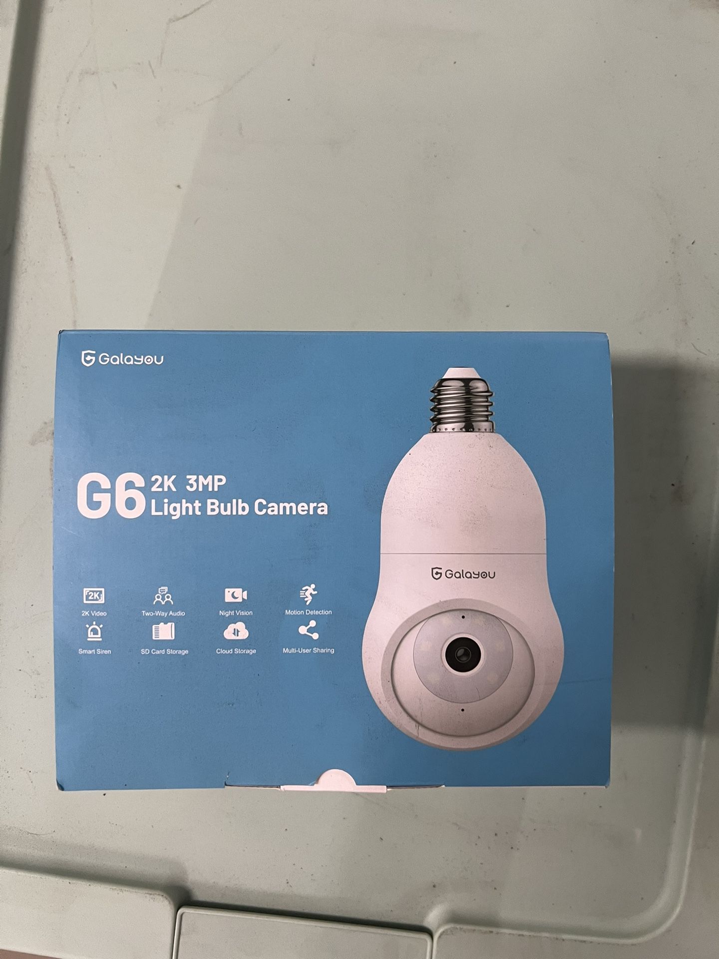 Light Bulb w/Camera