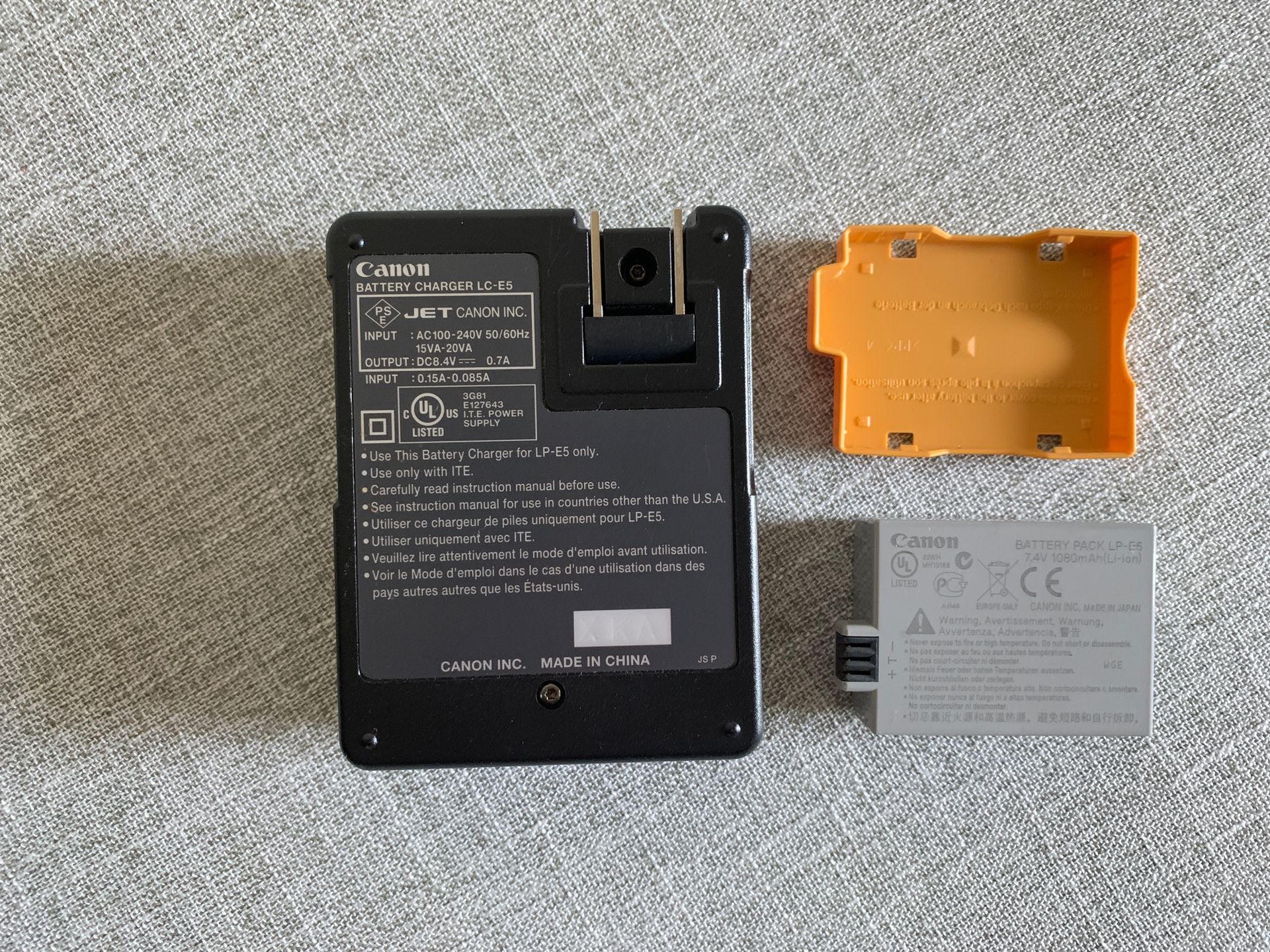 Canon LP-E5 Battery & charger