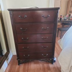 Dresser $20
