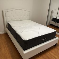 Bed Frame & Beautyrest hybrid Full Bed Mattress