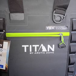Titan Cooler Bag 