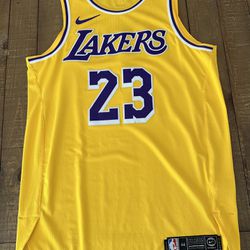 Los Angeles Lakers Nike Authentic Lebron James Jersey Mens Medium