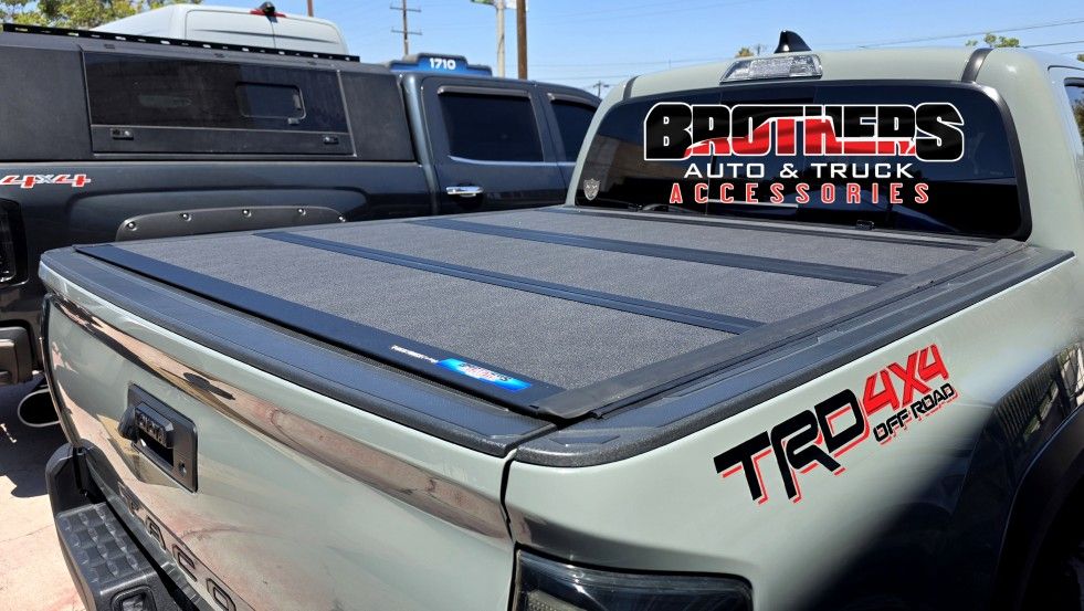 Tonneau Cover Flush Hard Bed Cover Tri-Fold Matte Finish Tapaderas Al Raz 