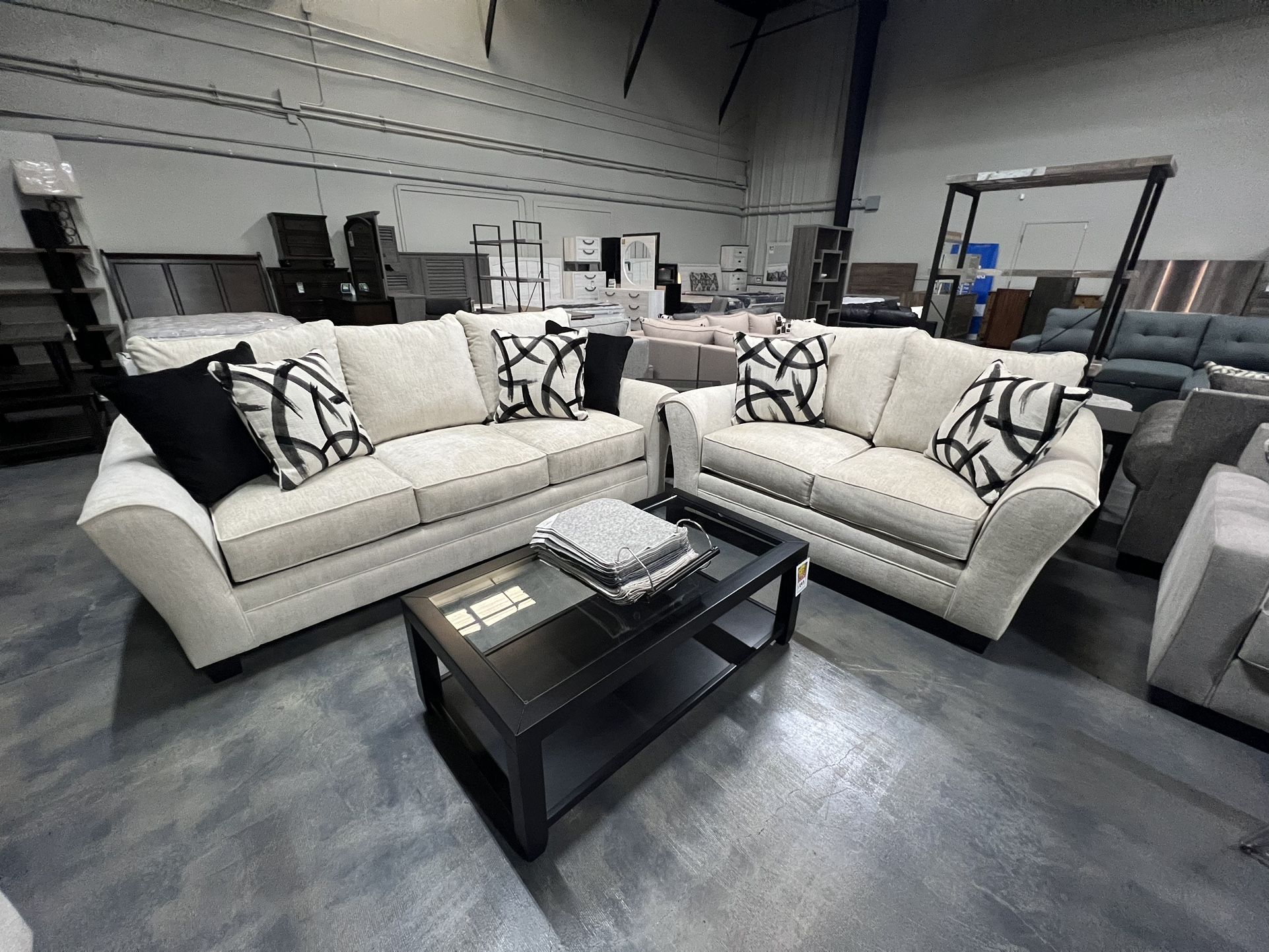 2pc Sofa & Love Seat Set
