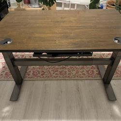 Uplift Motorized Standing Desk