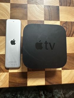 Apple TV HD 32GB (4th Gen) with Siri Remote