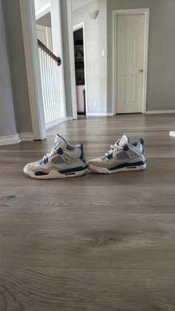 Jordan 4 retro military blue