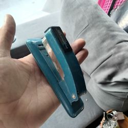 Early 2000s/ late 90s stapler SWINGLINE (small)