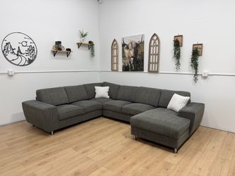 Sectional Couch - Free Delivery