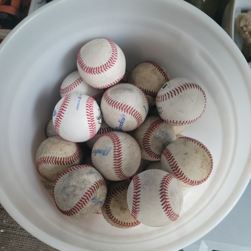 40 Dry Used Little League Baseballs In A 5 Gallon Bucket
