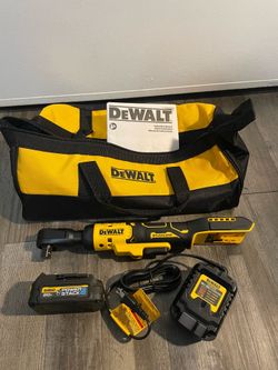 Dewalt 1/2” Ratchet, 1.7 Ah PowerStack Battery and Charger