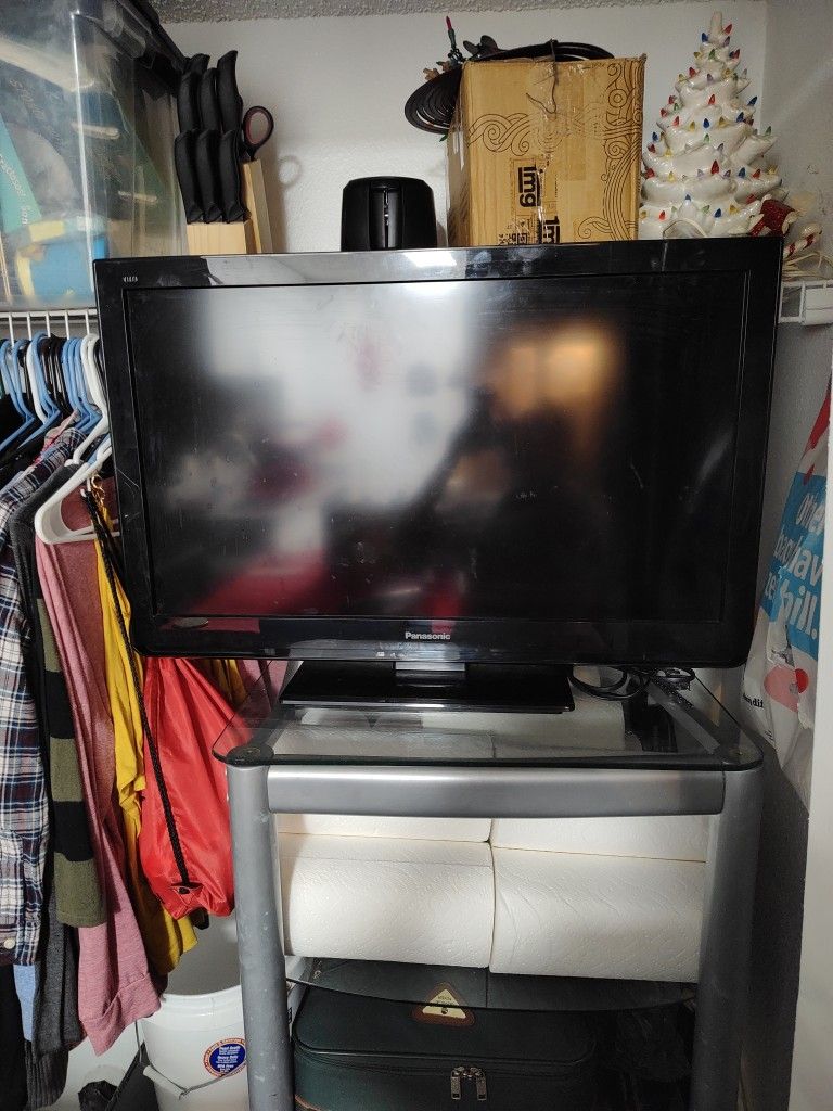 Panasonic 32" TV