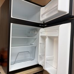 Mini fridge