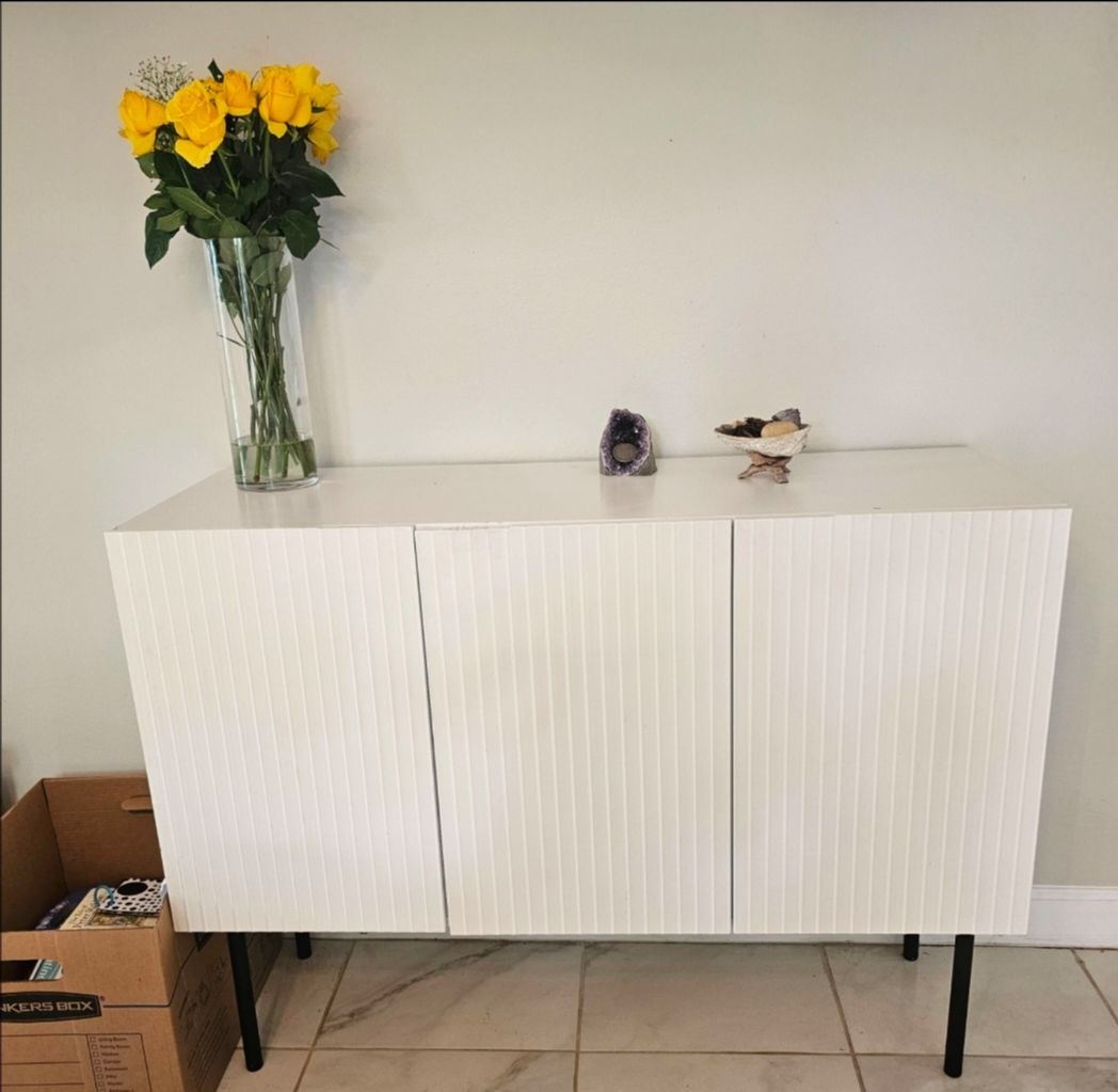Cabinet sideboard console table