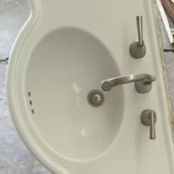 Pedestal Sink