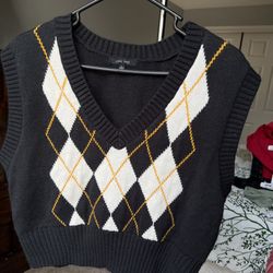 Jumper Size L Spring Fall Preppy Vibes V Neck 