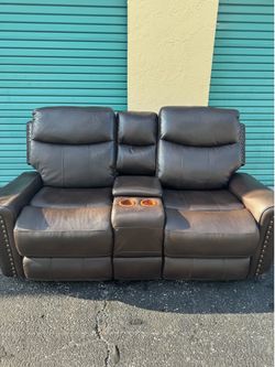 Brown Reclining Loveseat Console Cup Holders Storage 77” Wide