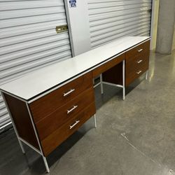 Vista of California desk With Drawers 