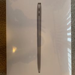 MacBook Air 13-inch M1