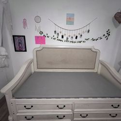 Twin Bed 