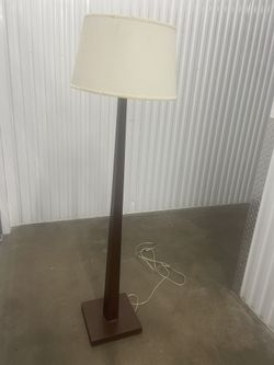 Floor Lamp. Wood. Base