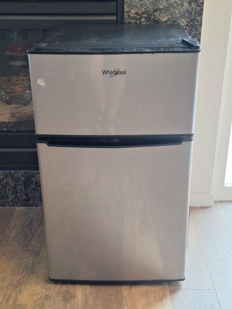 Whirlpool Mini Refrigerator-Stainless Steel