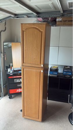 Storage cabinet