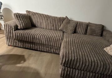 Super comfy sectional couch