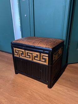 Small Entryway Bench