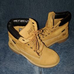 Timberland Women Size 8 Use Twice 