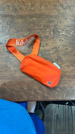 Lululemon Belt Bag Solar orange Bright Neon Red