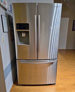Samsung 27cu in refrigerator