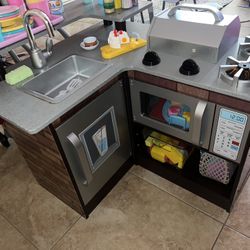 play kitchen for kids 