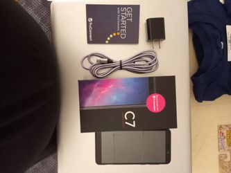 C7 Smartphone with Charger and Cable