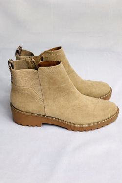 Botas beige talla 7